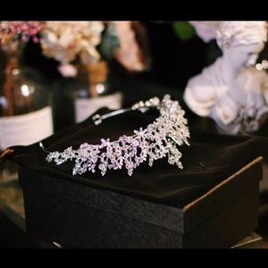 Bridal tiara/crown/headpiece